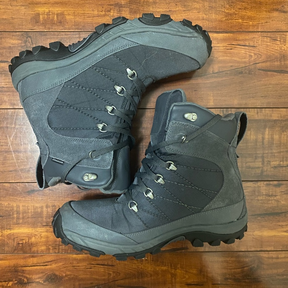Men’s The Northface TNF Hiking Boots Size 10 Waterproof Grey/Silver